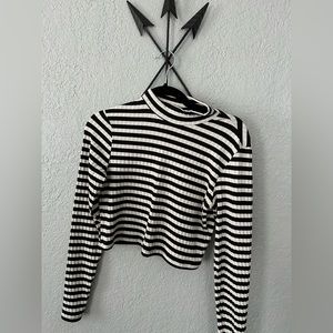 H&M White and Black Stripe Top